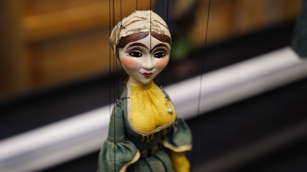 puppet mind control story